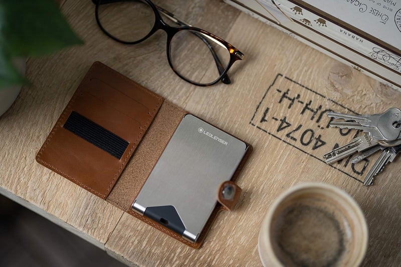 Ledlenser Lite Wallet in Classic Chestnut Leather with 150 Lumen Light - Image 5