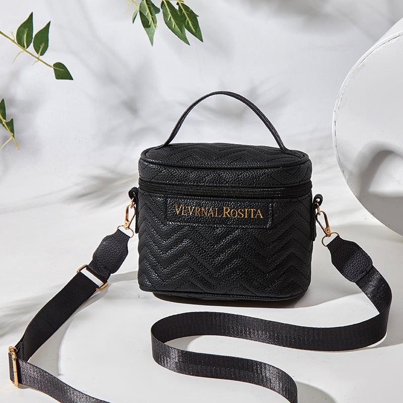 Women's Bucket Bag 2025 - Image 4