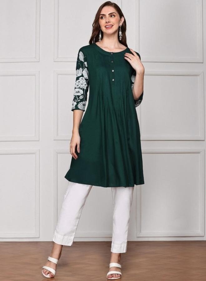ISHIN Women's Deep Green Rayon Printed Tunic Straight Fit Kurta - Image 1