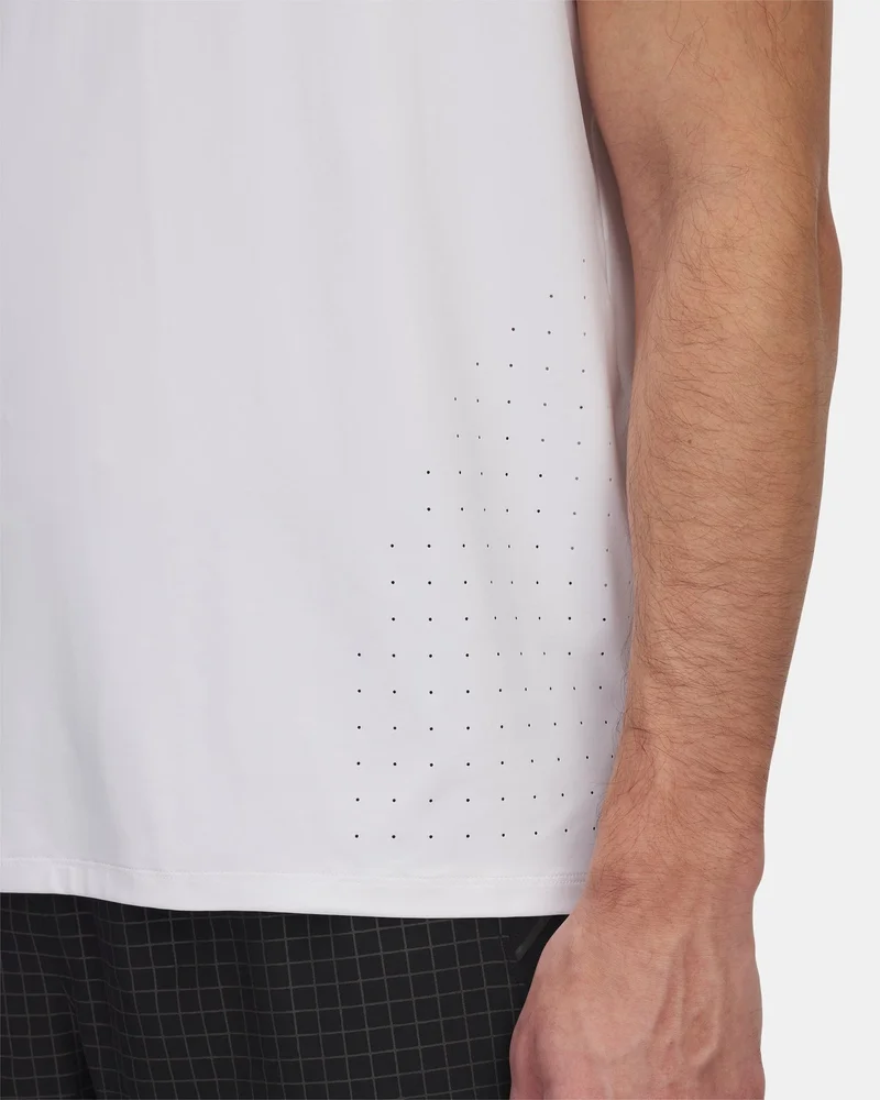UNDER ARMOUR White Men's Launch Elite T-Shirt for Men | Best Price UAE