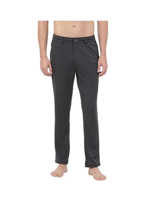 بنطلون Jockey IM07 للرجال من الألياف الدقيقة بقصّة Slim Fit طوال اليوم مع جيوب جانبية وخلفية مريحة