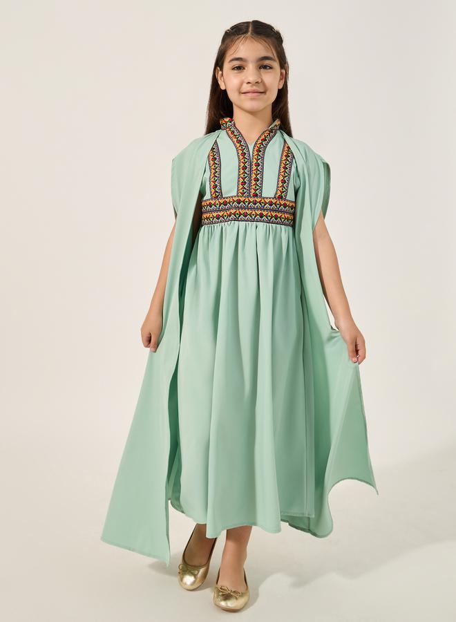 ستايلي كفتان مطرز بأكمام كاب وياقة على شكل - Image 1