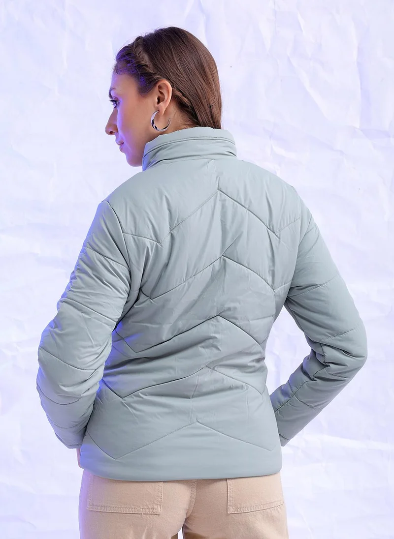 مرفوعة Women Slim Fit Solid Puffer Jacket