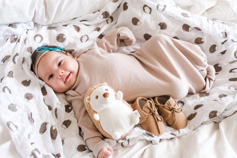 MOYA Baby Gift Box â€“ Newborn Keepsake Box for Boy and Girl, Baby Clothes, Knotted Gown and Swaddle Blanket, Baby Shower Gifts Set for Unisex in a Box and a Basket, Baby Welcome Box, Baby Registry. - Image 3