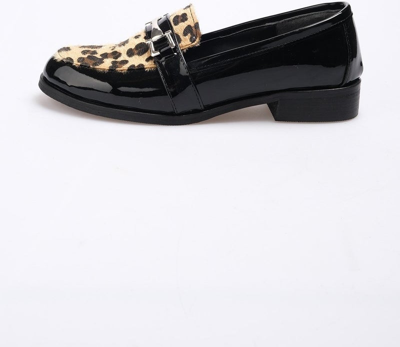 Mio Gusto Black Color Patent Leather and Leopard Pattern Women's Casual Oxford Flat Shoes  - Image 5