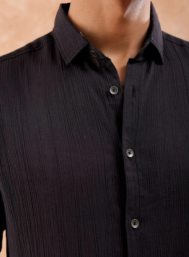 شركة المرآب الهندية Men Slim Fit Solid Full Sleeves Cutaway Collar Resort Wear Shirt