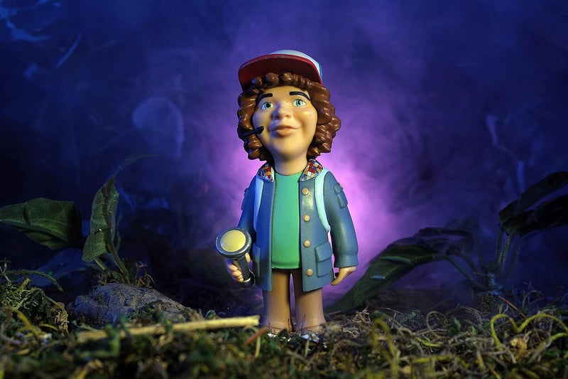 Minix Netflix Stranger Things Dustin Figurine 12cm - Image 5