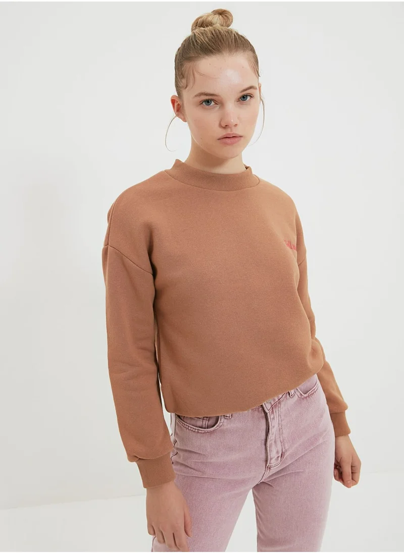 trendyol Crew Neck Knitted Sweatshirt