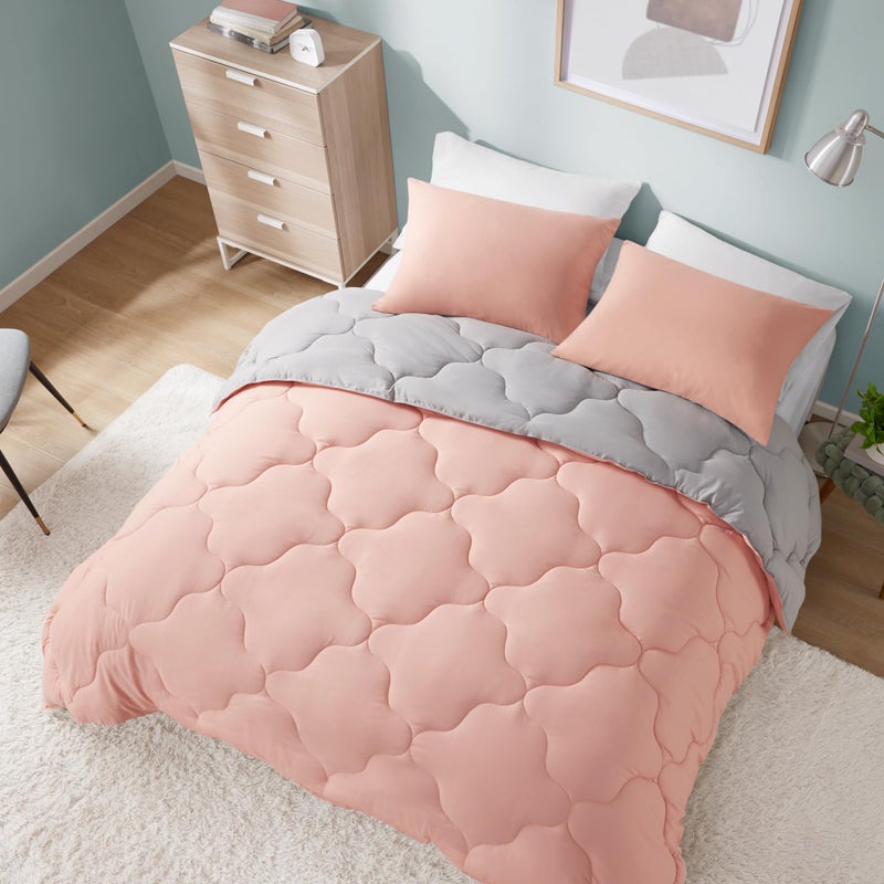 Comfort Spaces Vixie Reversible Comforter Set - Trendy Vibrant Color with Geometric Quilted Cover, Lightweight All Season Down Alternative Cozy Bedding, Sham, Coral/Gray, Full/Queen 3 piece - Image 2