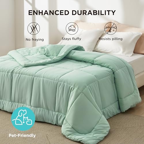 Bedsure Comforter Duvet Insert - Quilted Comforters King Size, All Season Duvet, GentleSoft Down Alternative Bedding, with 8 Tabs, Gifts for Women/Men, Sage Green, King 90 x 102 Inches - Image 5