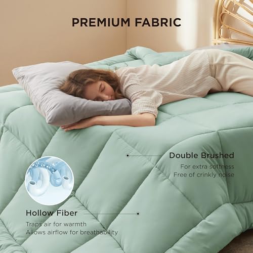 Bedsure Comforter Duvet Insert - Quilted Comforters King Size, All Season Duvet, GentleSoft Down Alternative Bedding, with 8 Tabs, Gifts for Women/Men, Sage Green, King 90 x 102 Inches - Image 3