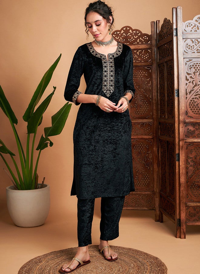 SASSAFRAS Black Velvet Ethnic Kurta for Women - Image 1
