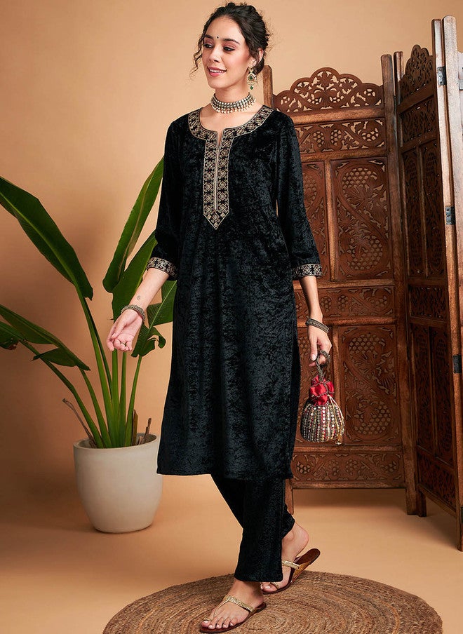SASSAFRAS Black Velvet Ethnic Kurta for Women - Image 5