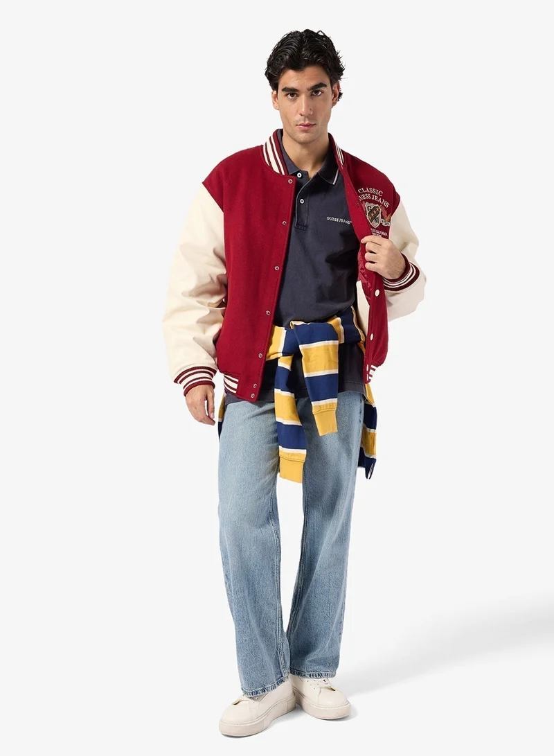 جس قميص بولو مطرز بأكمام قصيرة