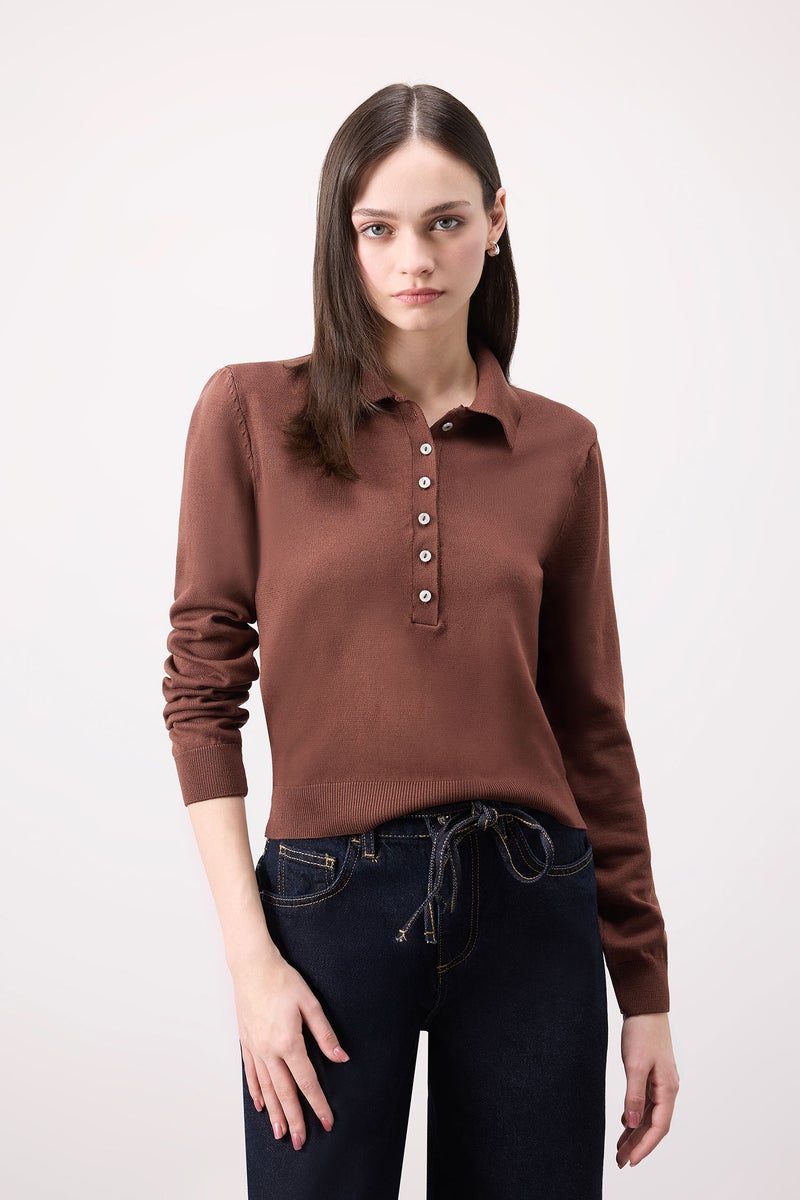 ديفاكتو بلوفر تريكو قصة عادية بياقة بولو  - Image 2