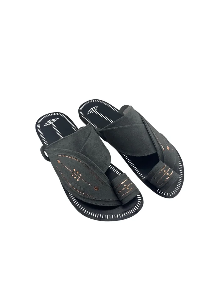 AL Fanoos Handcrafted heritage leather slippers