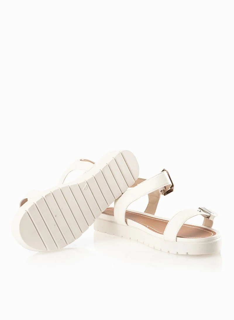 Claudia Ghizzani Affluent Buckles Sandals
