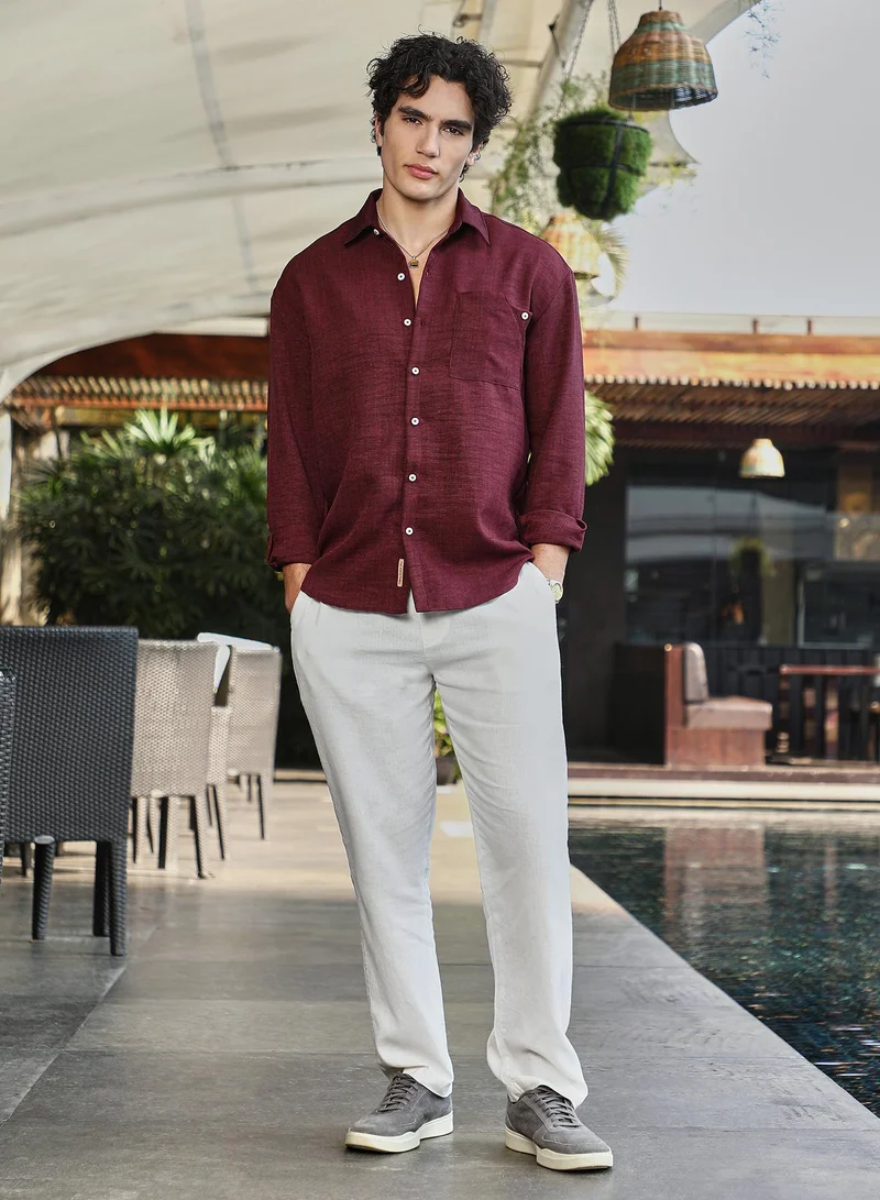 Campus Sutra Campus Sutra Men's Wine Red Modular Solid Oversized Shirt For Casual Wear | Spread Collar | Long Cuffed Sleeves | Button Closure | Oversized Shirt Crafted With Comfort Fit For Everyday Wear