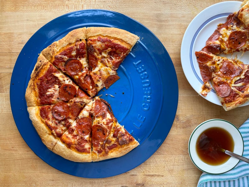 Le Creuset Stoneware Round Pizza Stone, 15 in., Marseille - Image 3