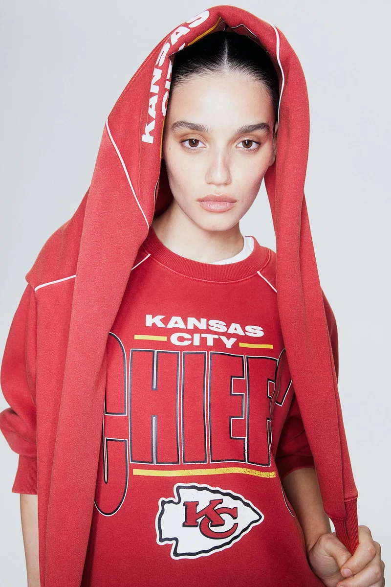 اتش اند ام Oversized Printed Sweatshirt