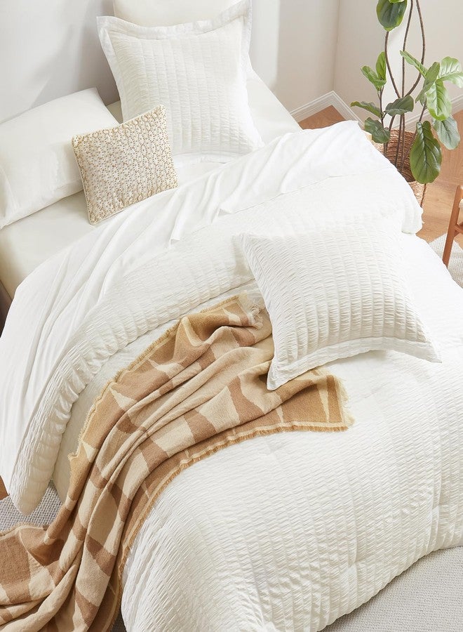 CozyLux طقم لحاف كوين من كوزي لوكس، لون عاجي، قماش سيكرسكر، 7 قطع، طقم سرير كوين مع ملاءات، طقم مفروشات فاخر وناعم مع لحاف بديل للريش، ملاءات، أغطية وسائد وأغطية أغطية وسائد لجميع الفصول - Image 4