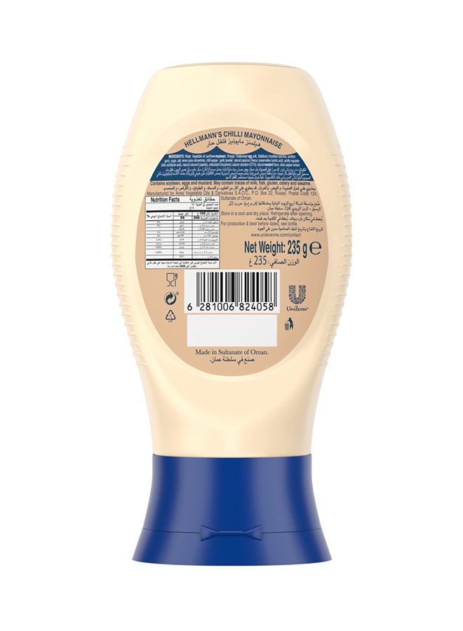 Hellmann's Flavoured Mayonnaise, for burgers, wraps and sandwiches, Chilli Mayo, 100% recycled plastic bottle, 235g - Image 2
