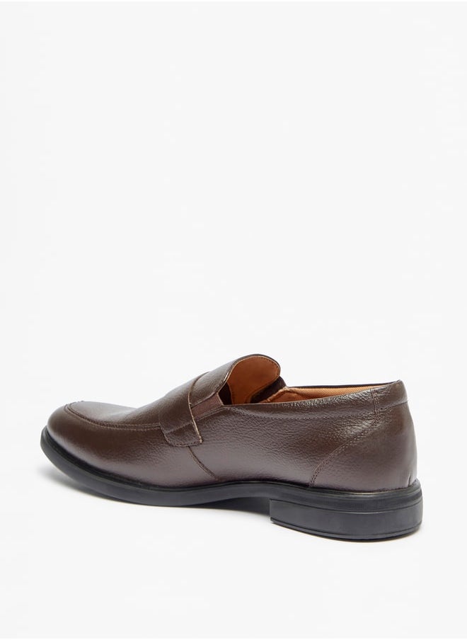 Le Confort - Men Textured Slip-On Loafers - Image 1