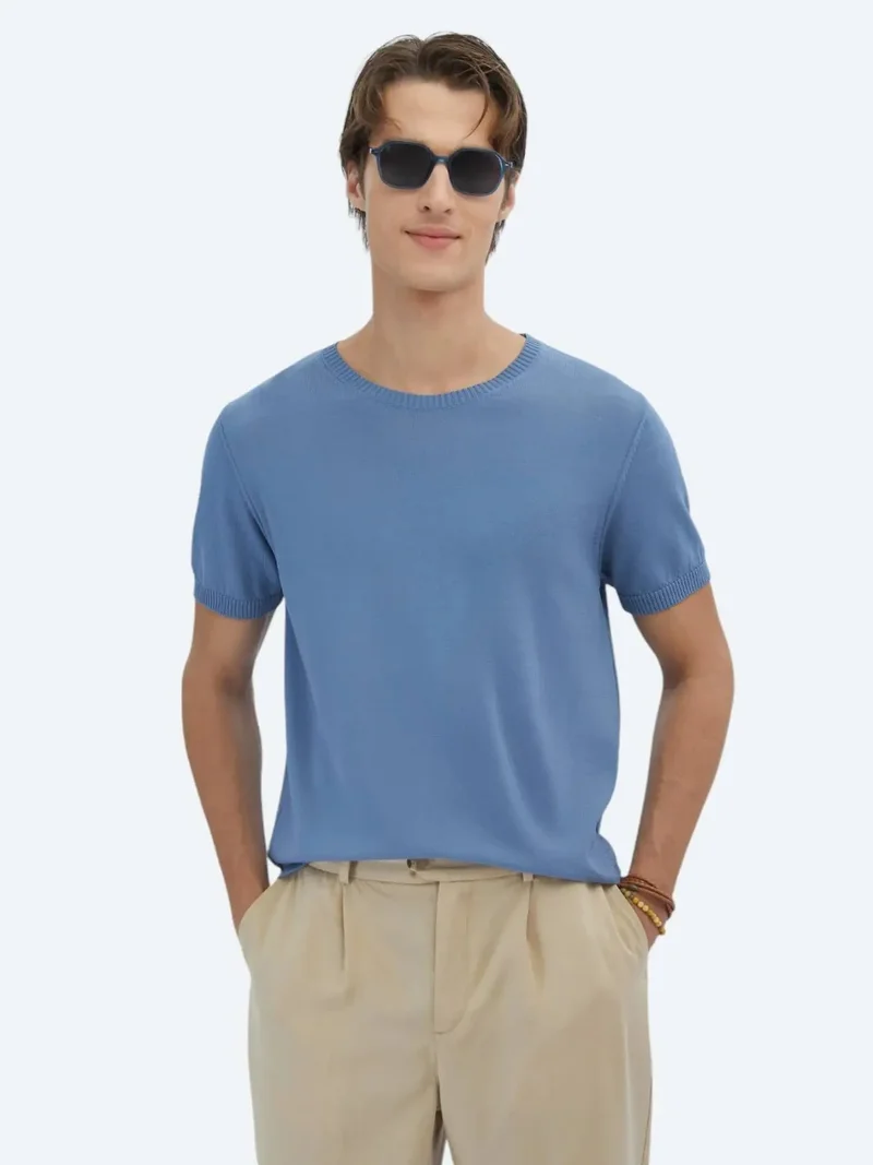 كيب ملابس تريكو زرقاء فاتحة