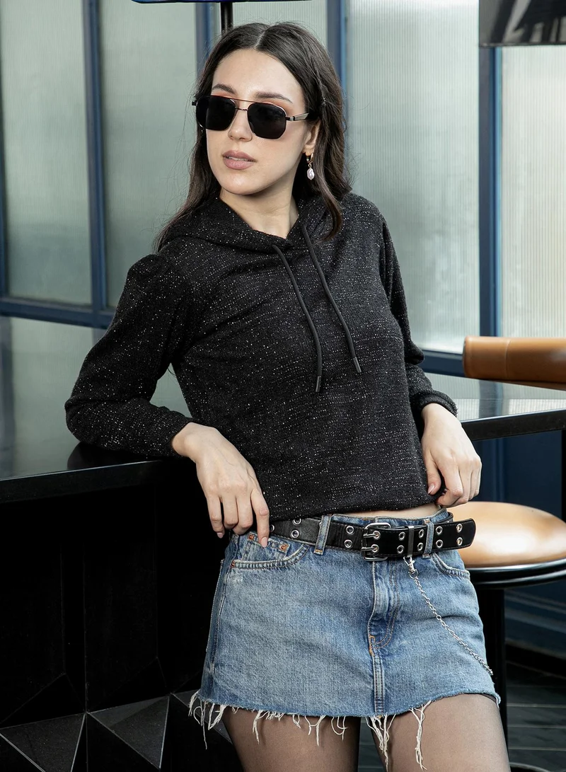 Women's Obsidian Black Jacquard-Knit Regular Pullover Hoodie | نساء | طوق بغطاء رأس | أكمام طويلة | نقش سادة | كاجوال ويومي | سويتشيرت