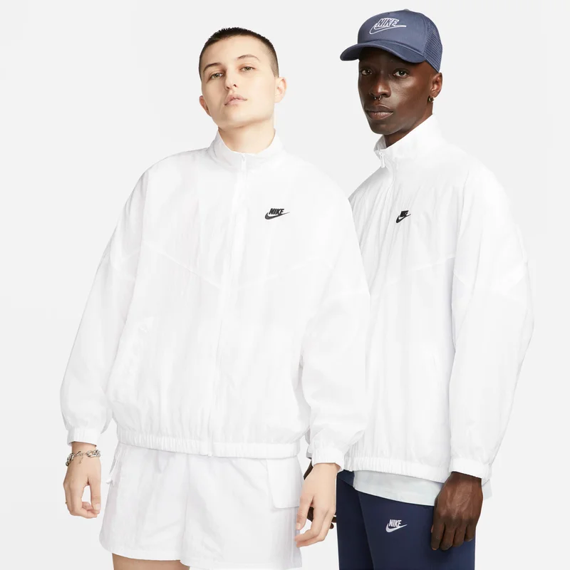 Nike Women's Sportswear Essential Windrunner Woven Jacket