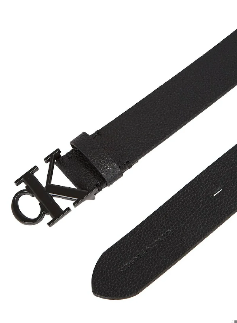CALVIN KLEIN Men's Monogram Plaque Leather Belt with Adjustable Strap,  Black