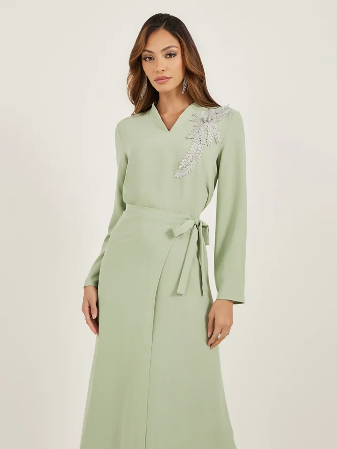 Styli Amirah Lace Detail V Neck Wrap Look Jalabiya
