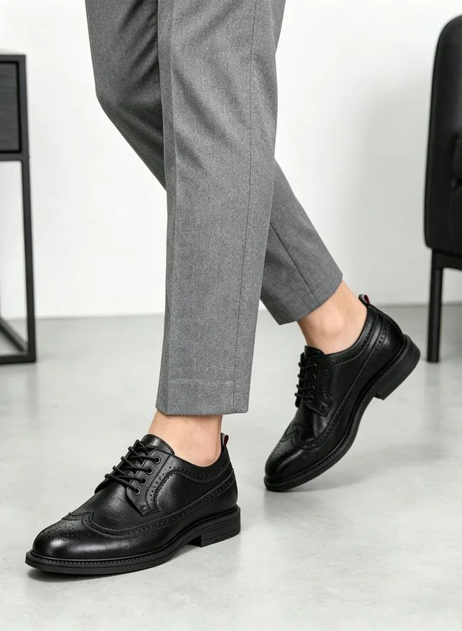 تايك تو Men Black Brogue Dress Shoes