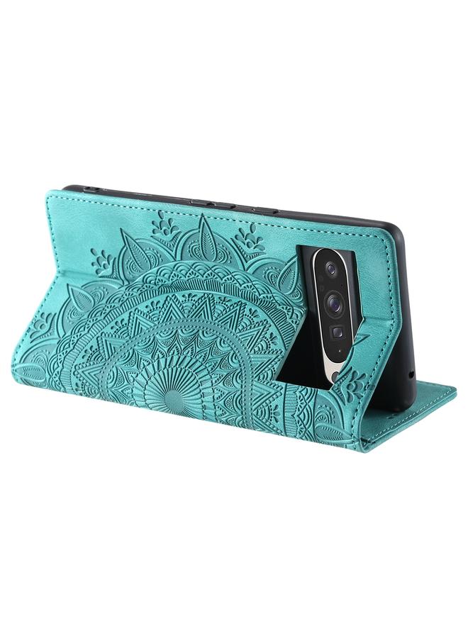 زبون جراب لهاتف Google Pixel 9 Pro XL مصنوع من الجلد المغناطيسي المنقوش بالطوطم - Image 4