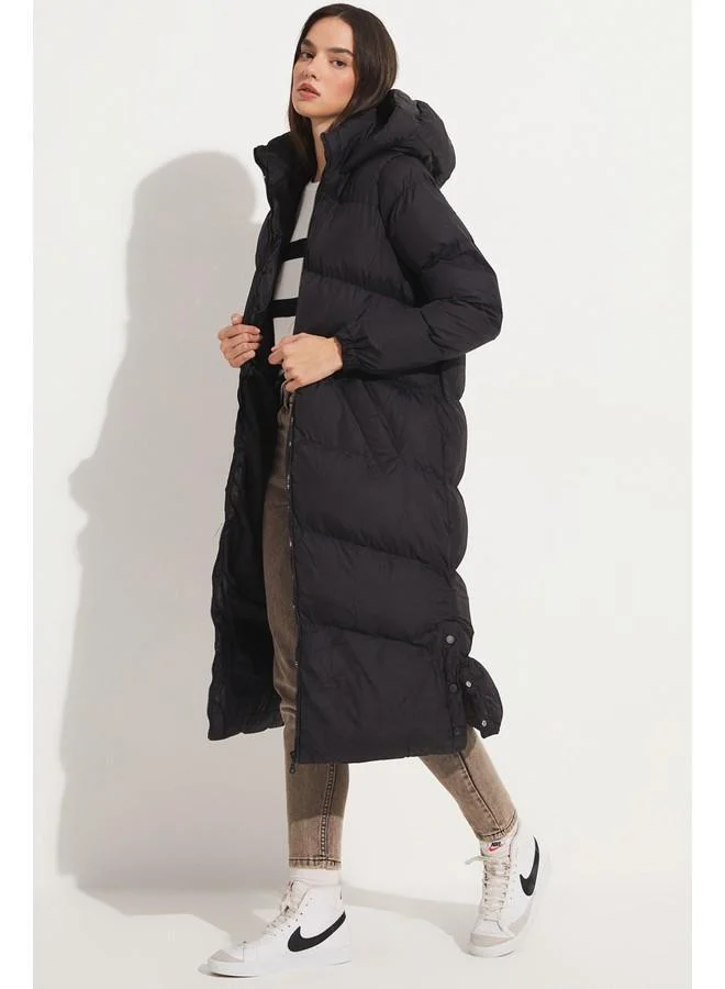 جون June Long Puffer Coat Black