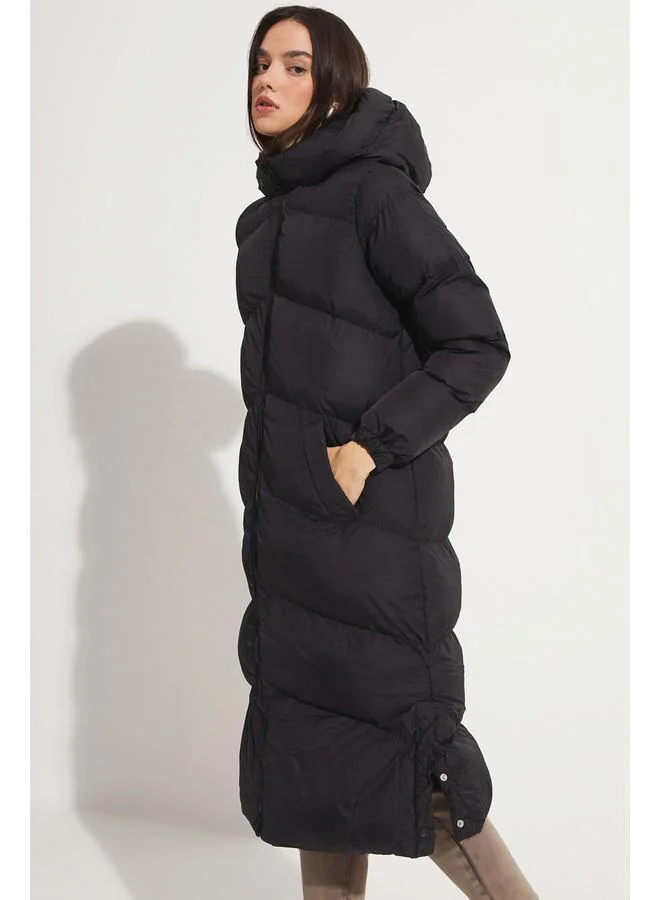 جون June Long Puffer Coat Black