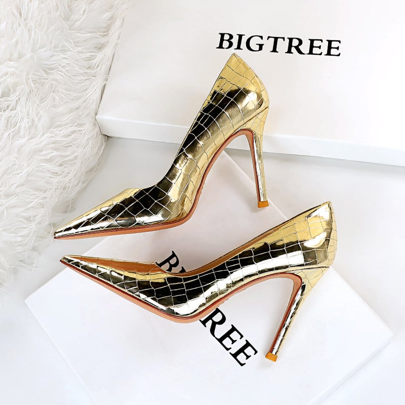 18249-1 Retro Nightclub High Heels Metal Stone Pattern Stiletto High Heels Shallow Mouth Pointed Toe Shoes - Image 3