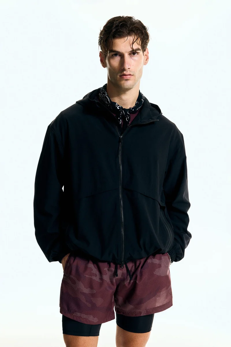 اتش اند ام جاكيت للركض بقصة واسعة من نسيج دراي موف™