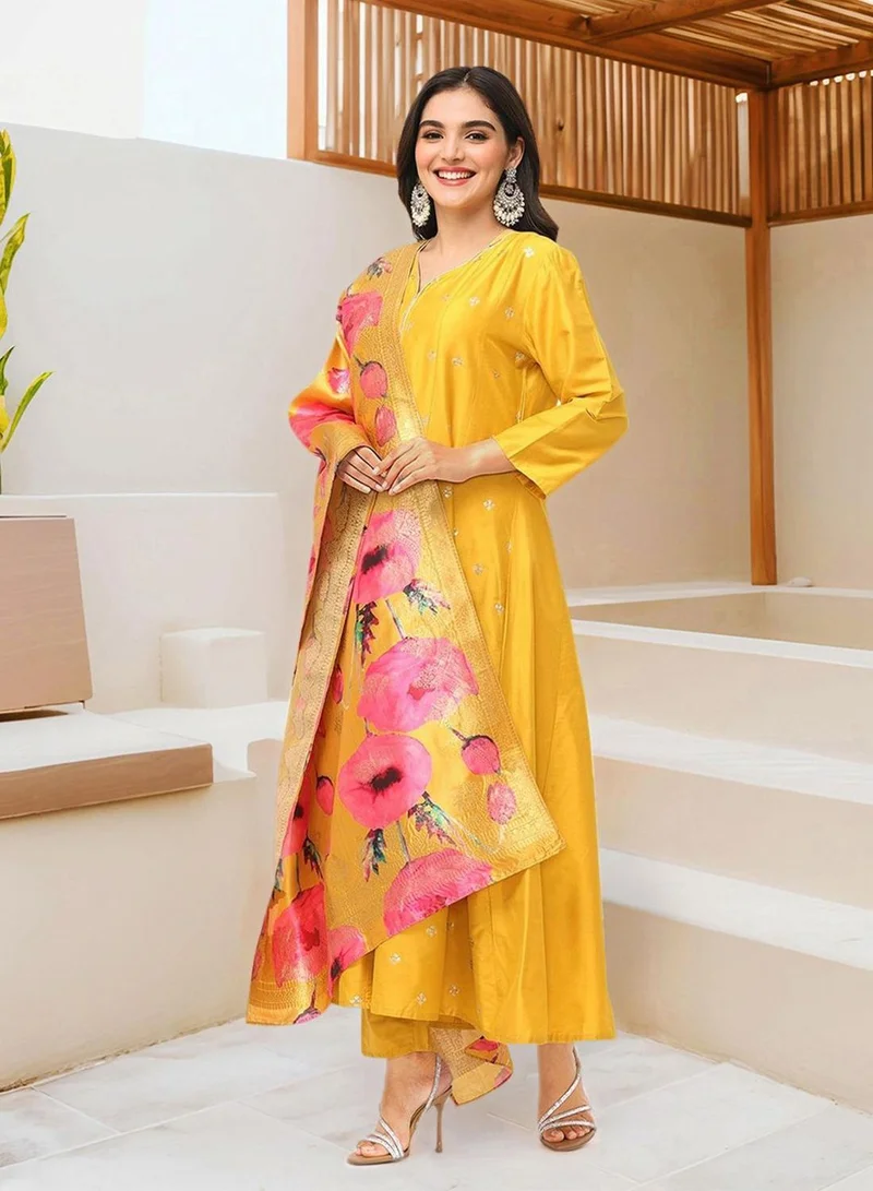 ISHIN Women's Yellow Polyester Blend Embellished Tunic Full Length Casual Straight Fit Kurta Set