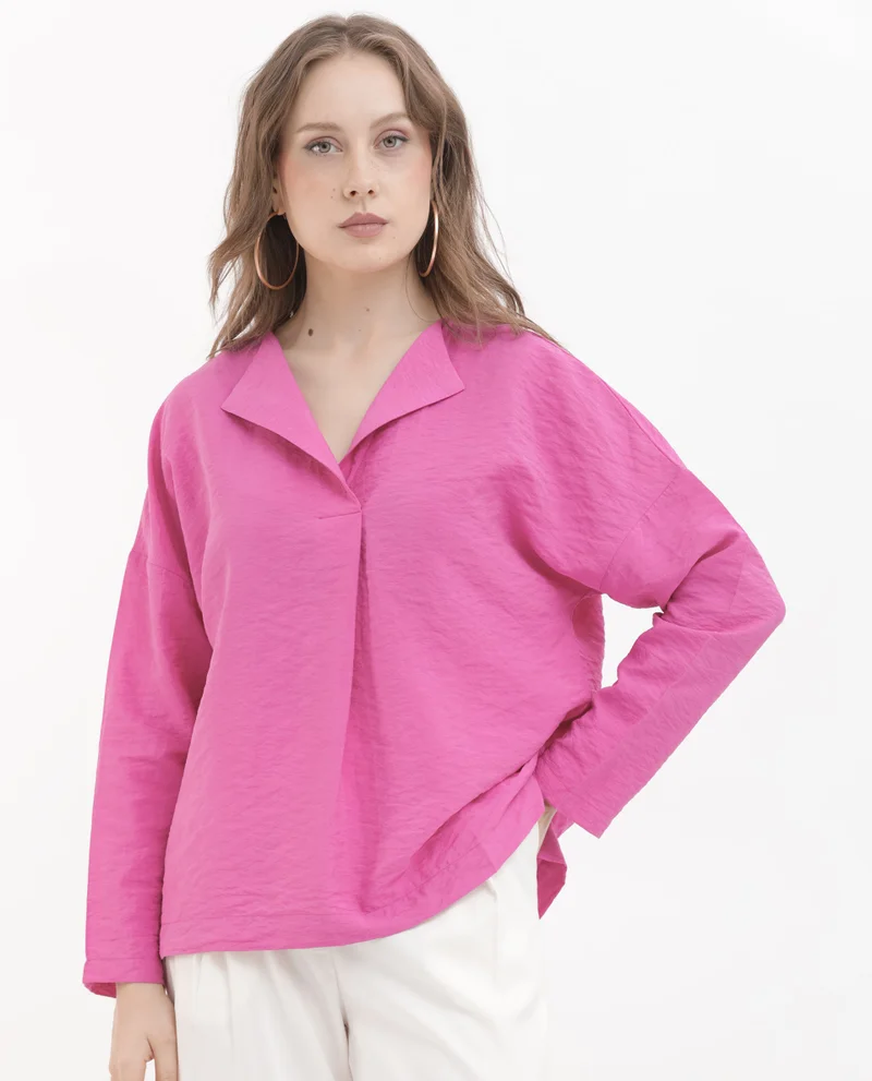 ريريزم Women's Crinkle Fabric Top With Open Slit Collar