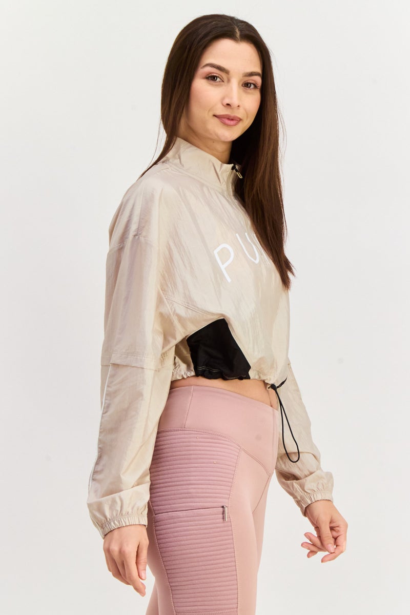 PUMA جاكيت خارجي نصف سحاب للنساء بشعار العلامة التجارية، كريمي - Image 2