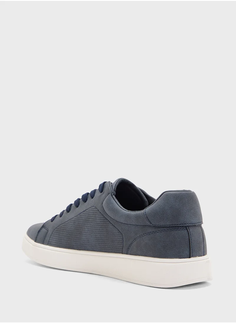 سفنتي فايف Casual Essential Sneakers