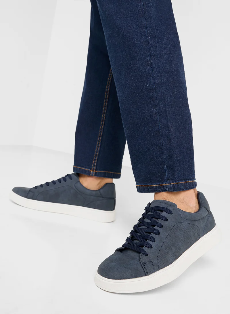 Seventy Five Casual Essential Sneakers