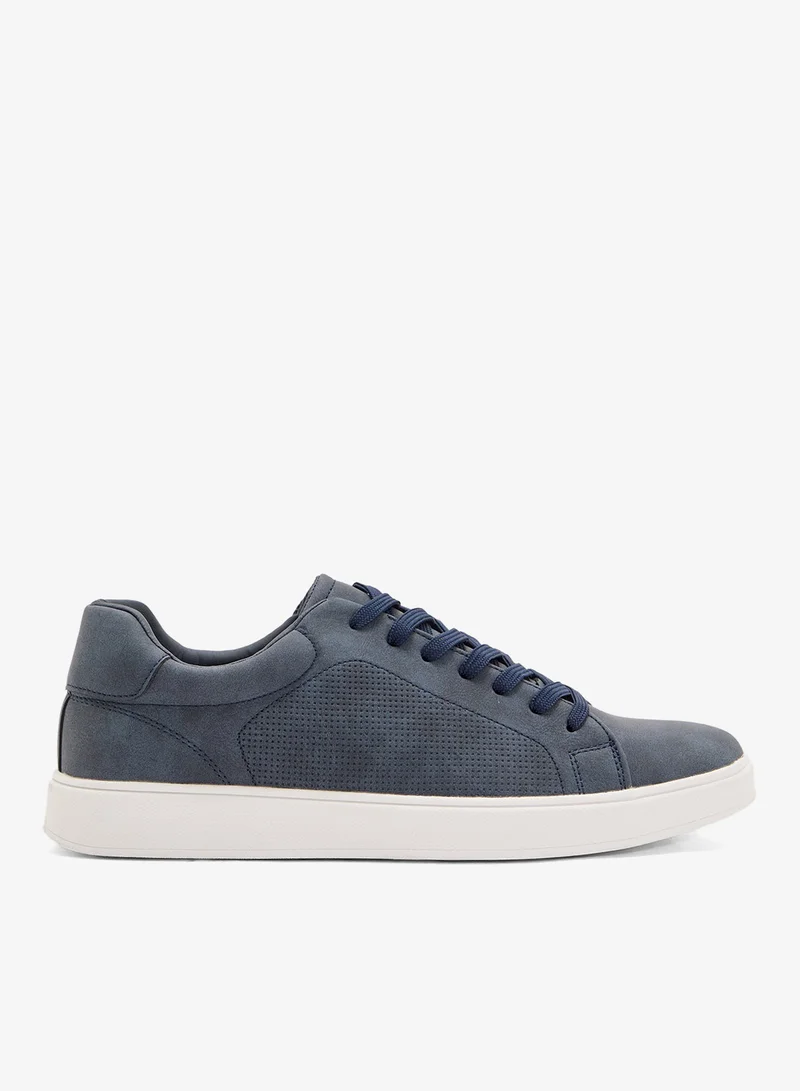 Casual Essential Sneakers