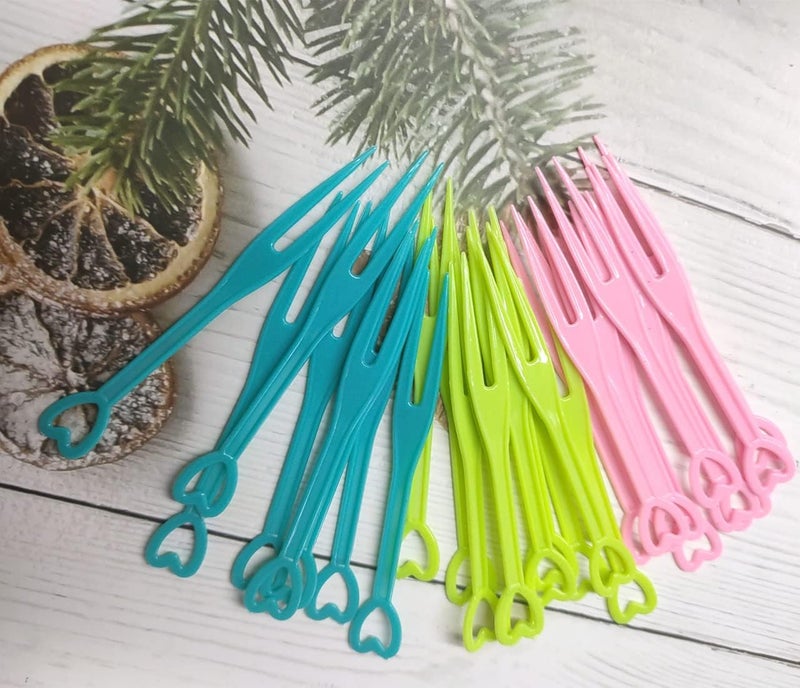 Honkenda 500PCS Disposable Plastic Cocktail Picks Fruit Forks Colorful Heart Shape Mini Cake Forks Sticks Party Supplies Tasting Appetizer Plates Picks Dessert Forks - Image 5