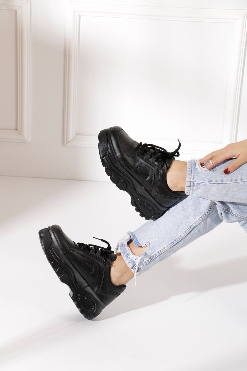 İmershoes أحذية رياضية يومية للنساء قاعدة عالية 6 سم سنيكر سوداء - بيضاء - بيج - جلد لامع - جلد مدبوغ 001  - Image 5