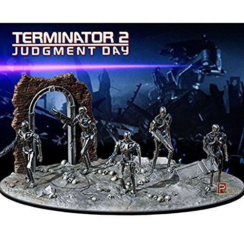 Platz ペガサスホビー Pegasus Hobbies 1:32 Scale Terminator T-800 Figure Diorama Set - Image 2