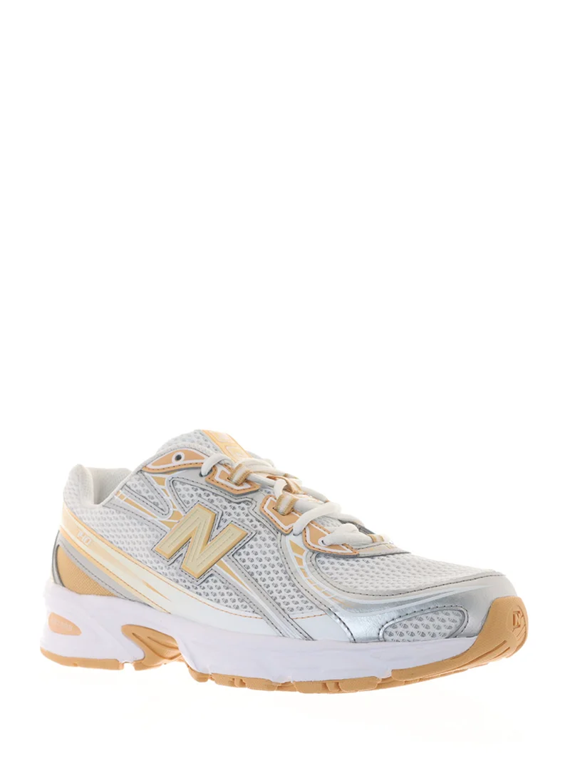New Balance 740