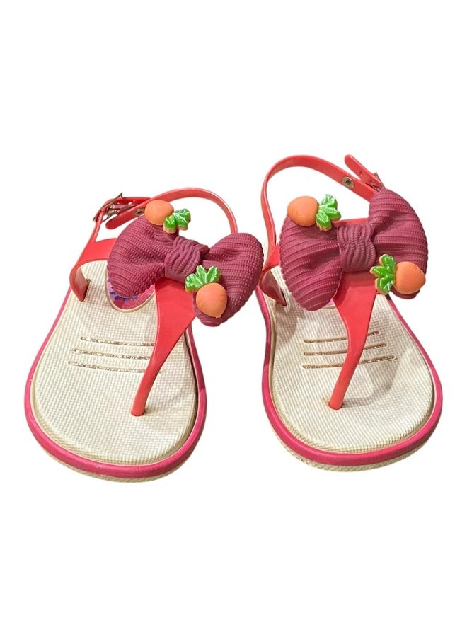 Comfortable girls' sandals for beaches, parks, and gardens, with a modern and distinctive design. - Image 2