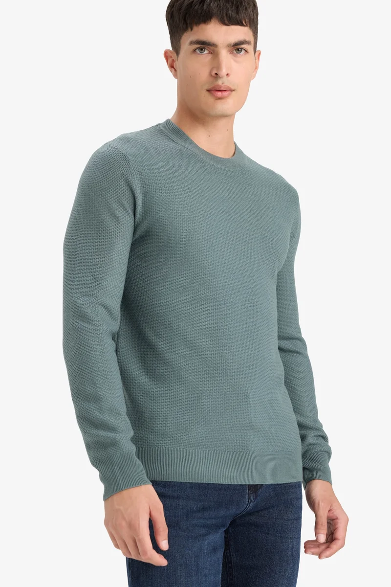 ديفاكتو Standard Fit Crew Neck Basic Textured Knit Pullover